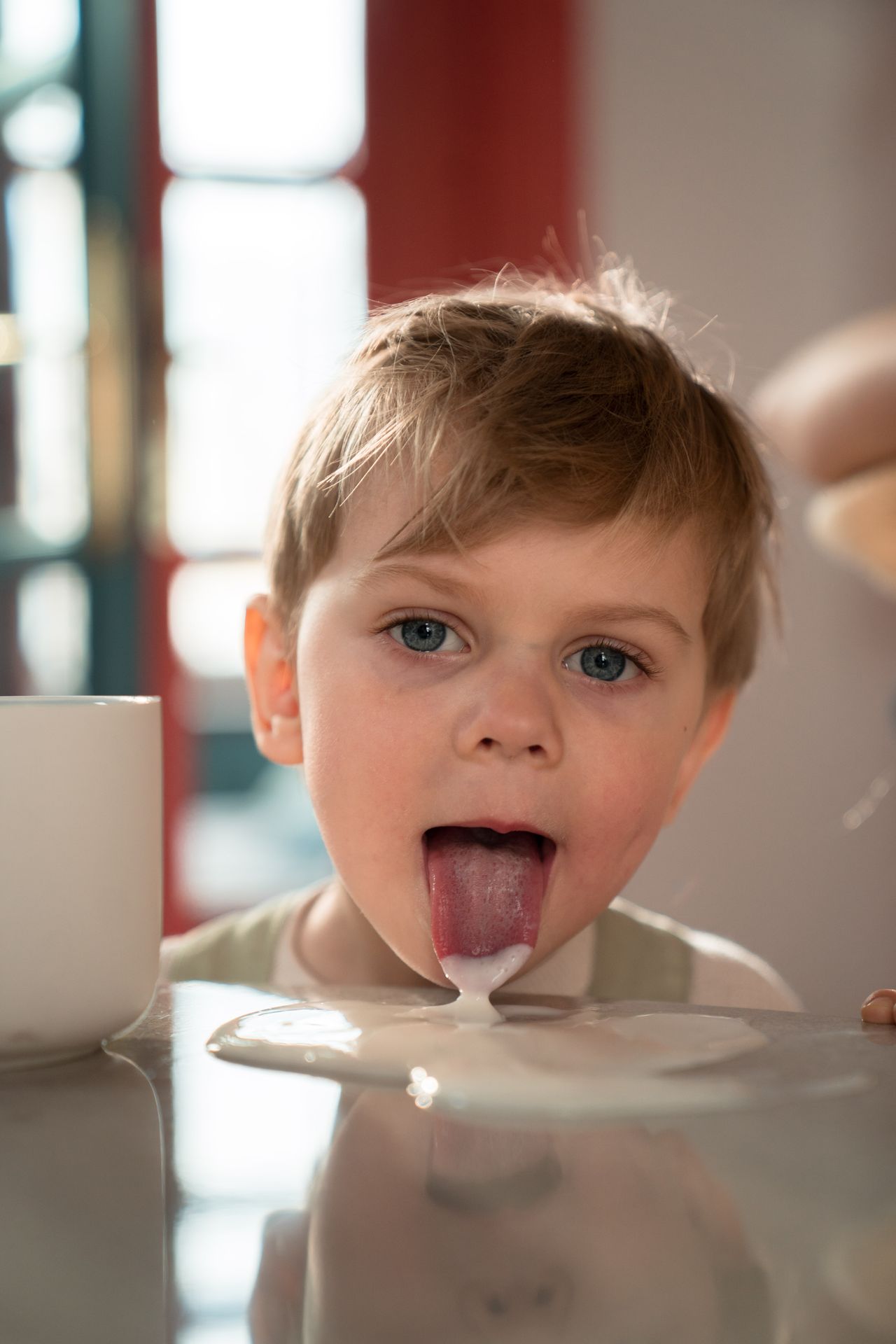 Bé hay bị nhiệt miệng, loét miệng tái đi tái lại – Do thiếu chất hay bệnh gì?
