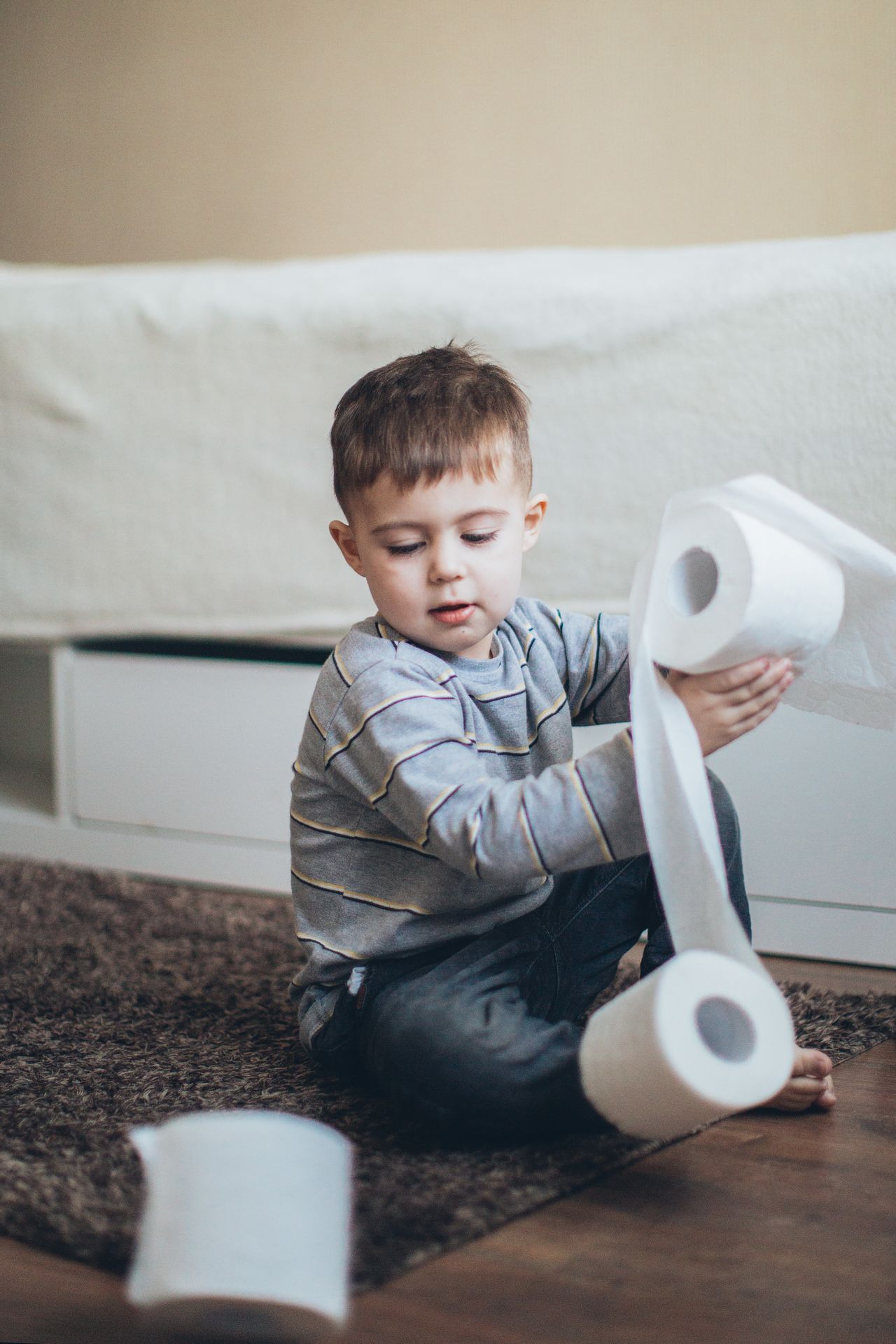 Bé hay đau bụng quanh rốn – Khi nào là rối loạn tiêu hóa, khi nào là bệnh lý?