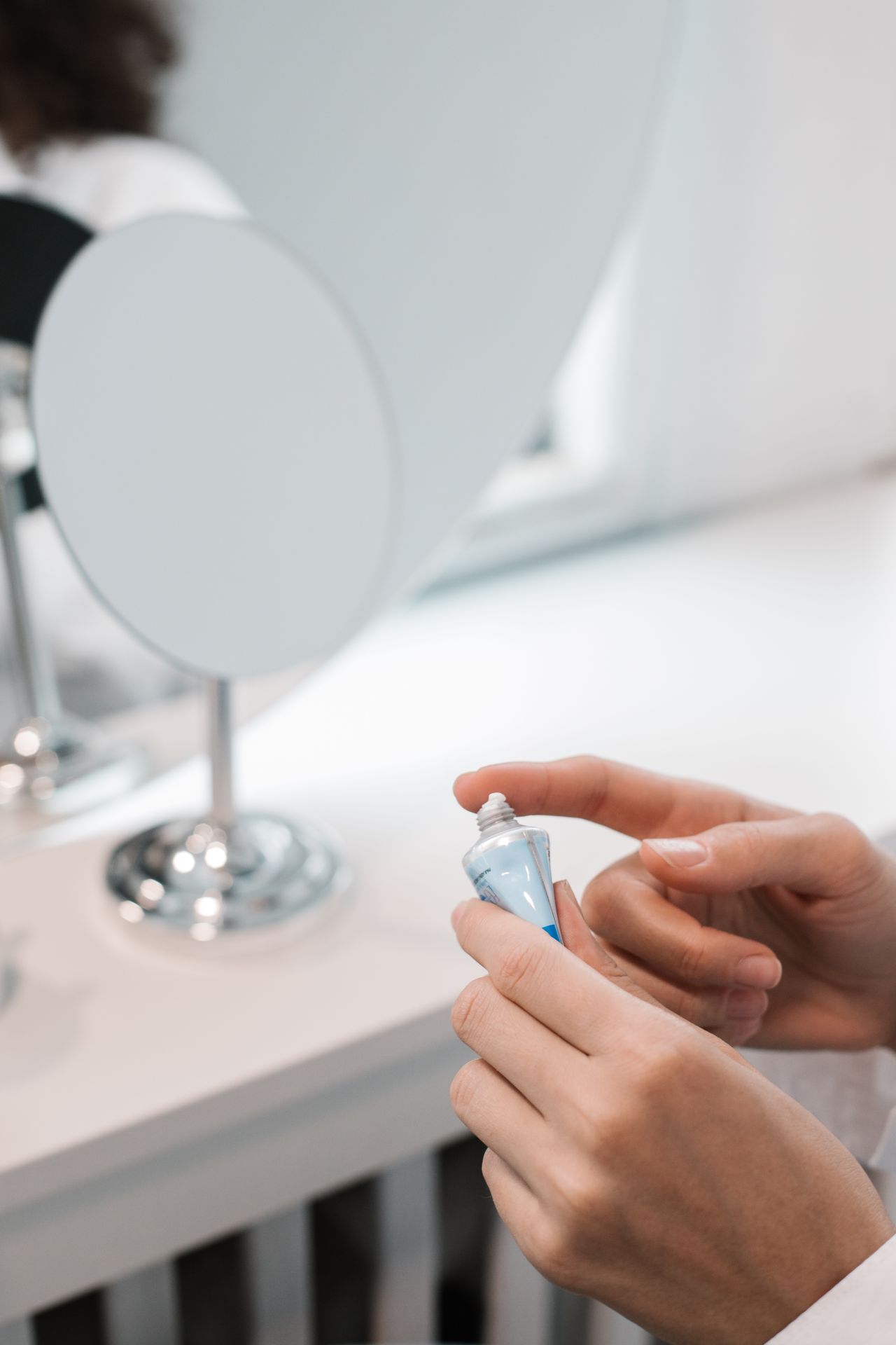 Bôi corticoid lên da trẻ bao lâu thì bị tác dụng phụ?